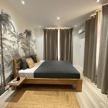Luxury Retreat At Aqua Breeze Apartment, Flic En Flac Exterior photo
